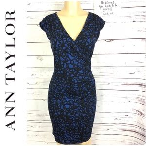 NWT Ann Taylor bodycon v neck dress size S